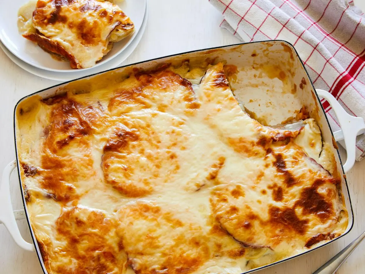 Creamy Scalloped Potatoes and Ham