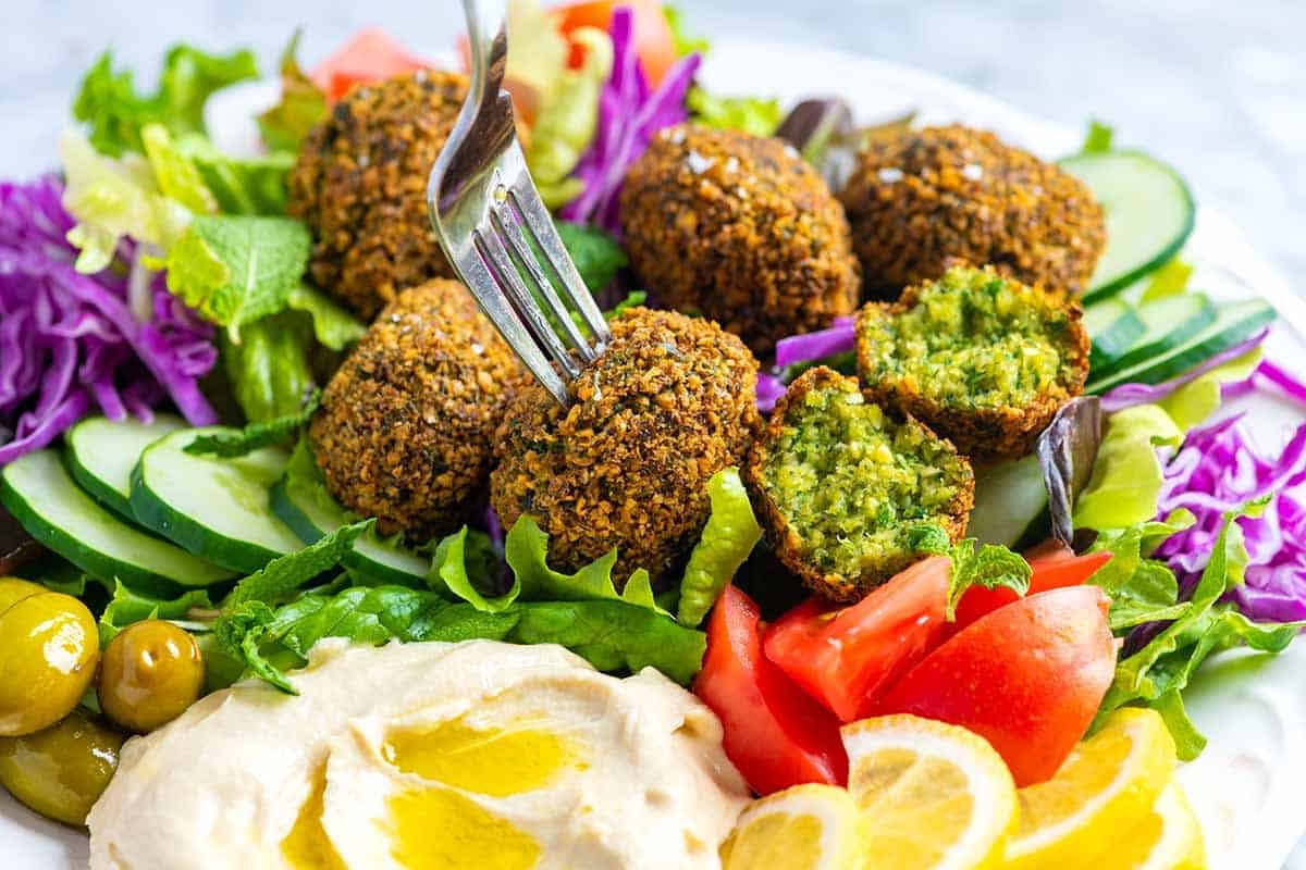 Easy Homemade Falafel